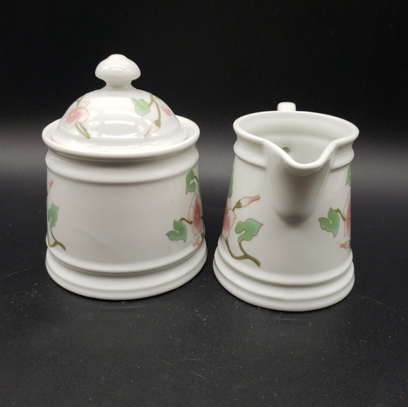 Korean Hand Painted Pink Green Floral Porcelain Cream & Lidded Sugar Set - Picture 4 of 9